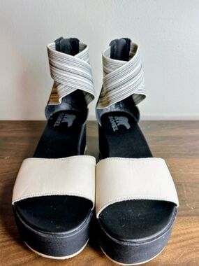 Sorel Cream and Black Platform Sandals with Strappy Ankle Wrap